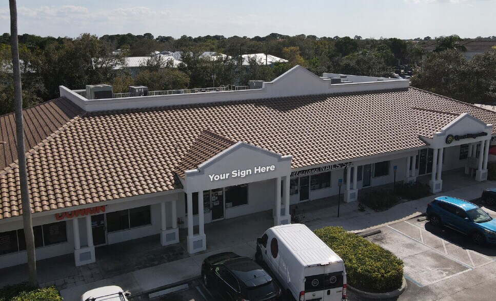 1000-1012 SW St Lucie West Blvd, Port Saint Lucie, FL à louer - Photo du bâtiment - Image 2 de 6