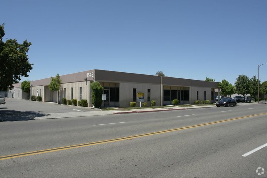 1645 E St, Fresno, CA for sale - Building Photo - Image 1 of 1