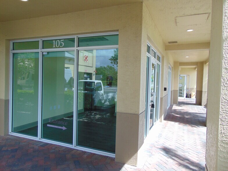 2512 N Federal Hwy, Delray Beach, FL à louer - Photo du bâtiment - Image 3 de 13