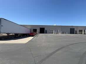 912 S Park Ln, Tempe, AZ for lease Interior Photo- Image 1 of 16