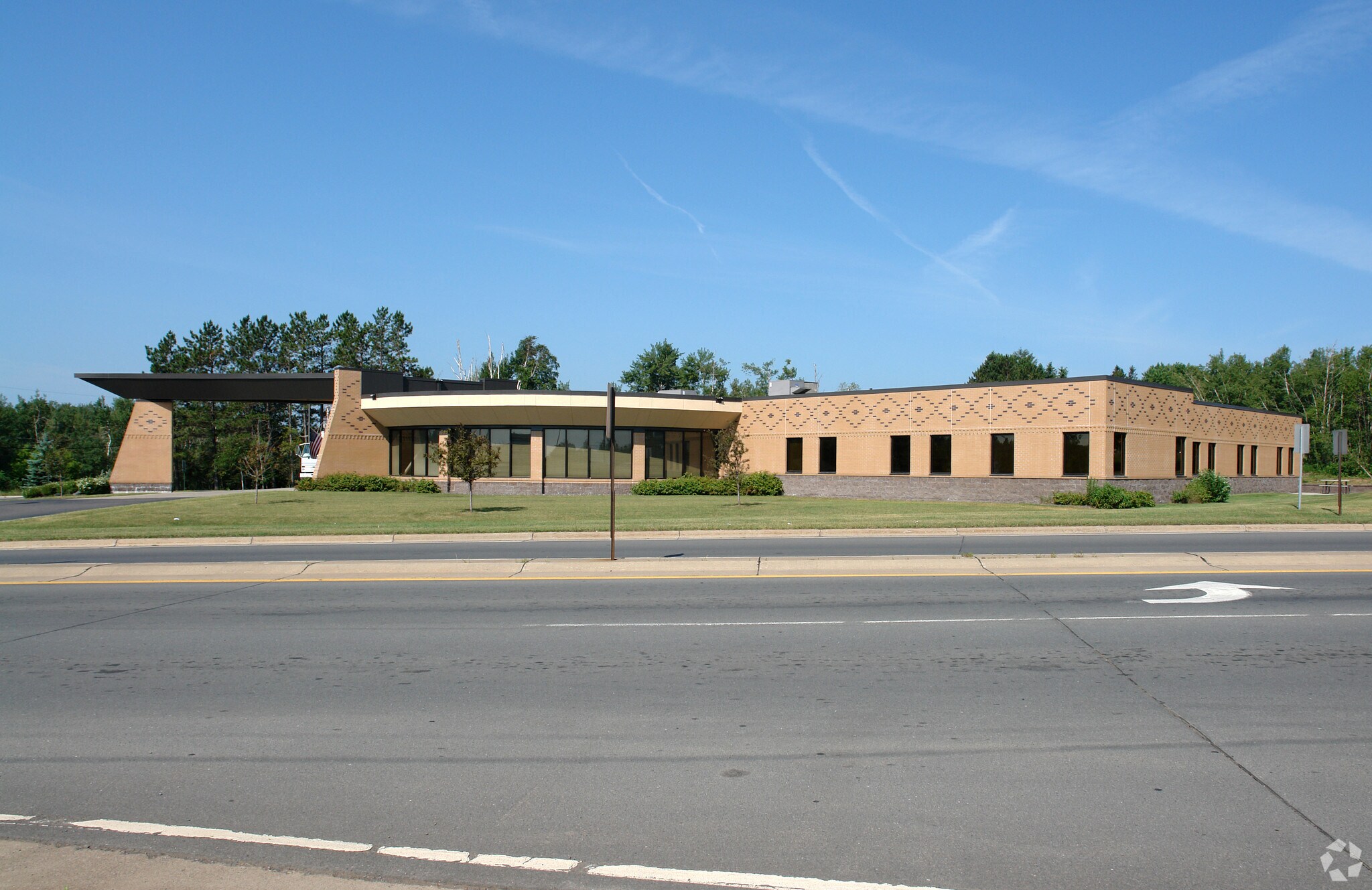 211 Boundary Ave, Proctor, MN for sale Primary Photo- Image 1 of 3