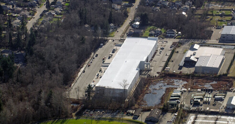2131 100th St SW, Everett, WA for lease - Building Photo - Image 1 of 7