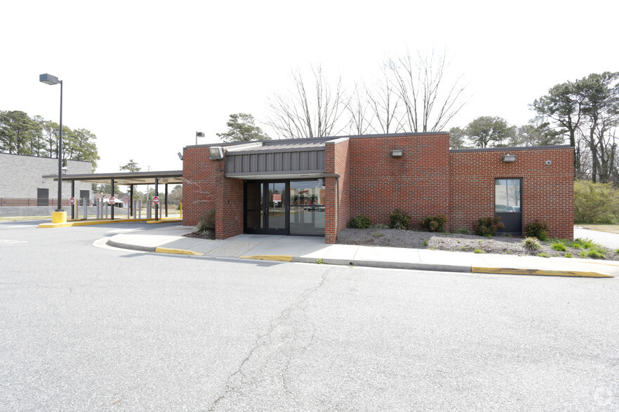 1161 N George Washington Hwy N, Chesapeake, VA for sale - Primary Photo - Image 1 of 1