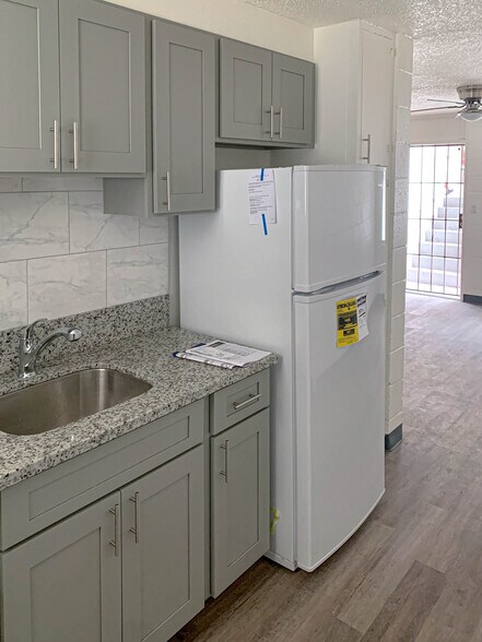 2021 Wilcox Ln, Honolulu, HI à vendre - Photo intérieure - Image 3 de 13