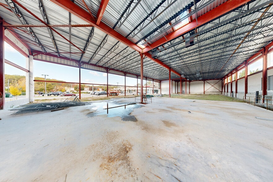 1870 E Jericho Tpke, Huntington, NY for lease - Matterport 3D Scan - Image 2 of 21