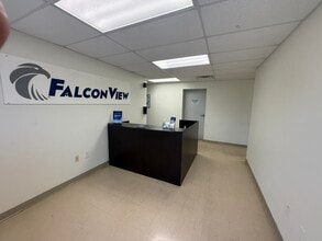685 Corgey Rd, Pleasanton, TX for lease Interior Photo- Image 2 of 30