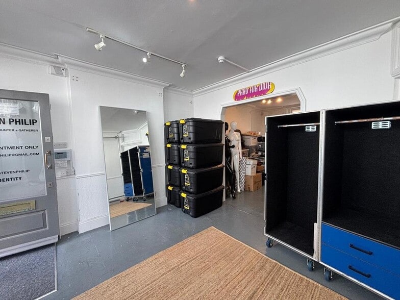 78 St George's Rd, Brighton for lease - Interior Photo - Image 3 of 3