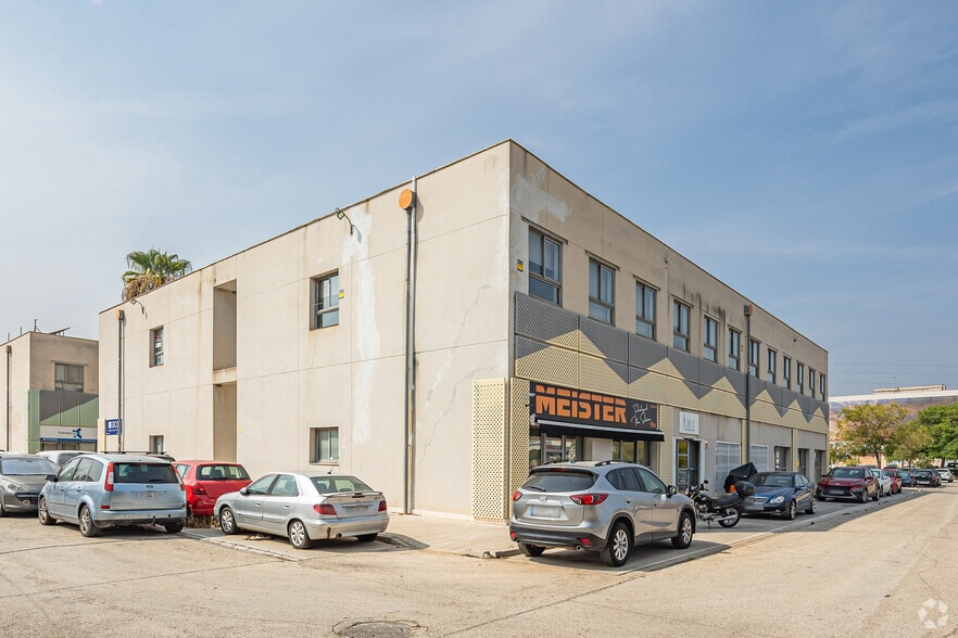 Calle Iván Pavlov, Málaga, Málaga for sale - Building Photo - Image 2 of 3