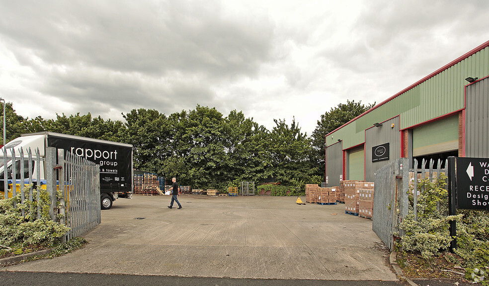 Tallow Way, Irlam for lease - Building Photo - Image 3 of 4