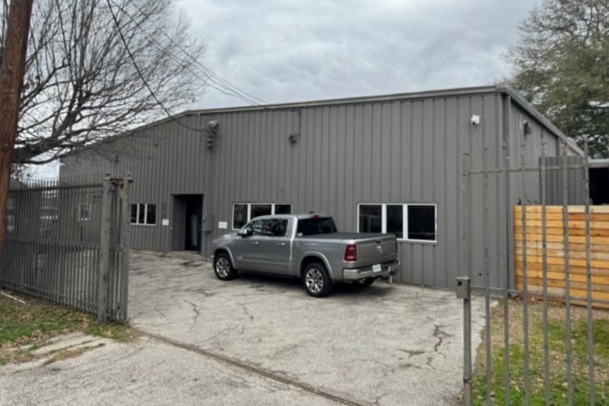 2210 Sandman St, Houston, TX for sale - Building Photo - Image 3 of 6