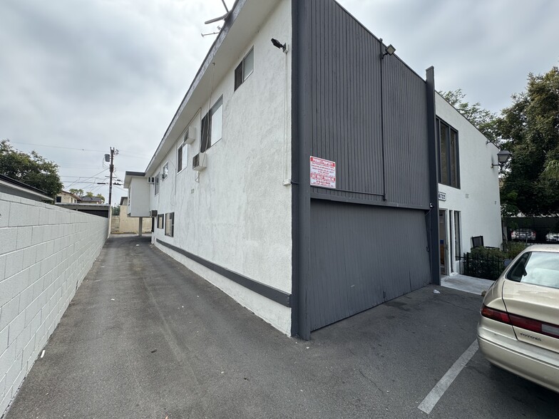 6722 Troost Ave, North Hollywood, CA for sale - Building Photo - Image 3 of 15