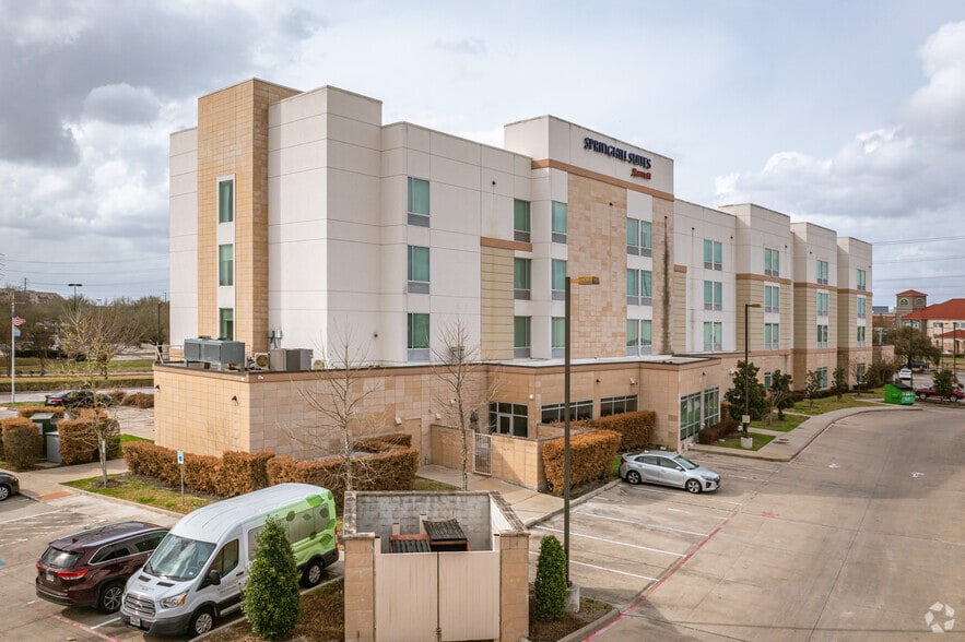 5851 Rogerdale Rd, Houston, TX for sale - Building Photo - Image 2 of 4