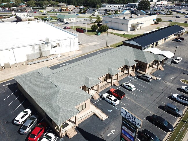 More details for 512-520 Erwin Rd, Dunn, NC - Retail for Lease