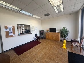 5649 Ms-25, Brandon, MS for lease Interior Photo- Image 2 of 7