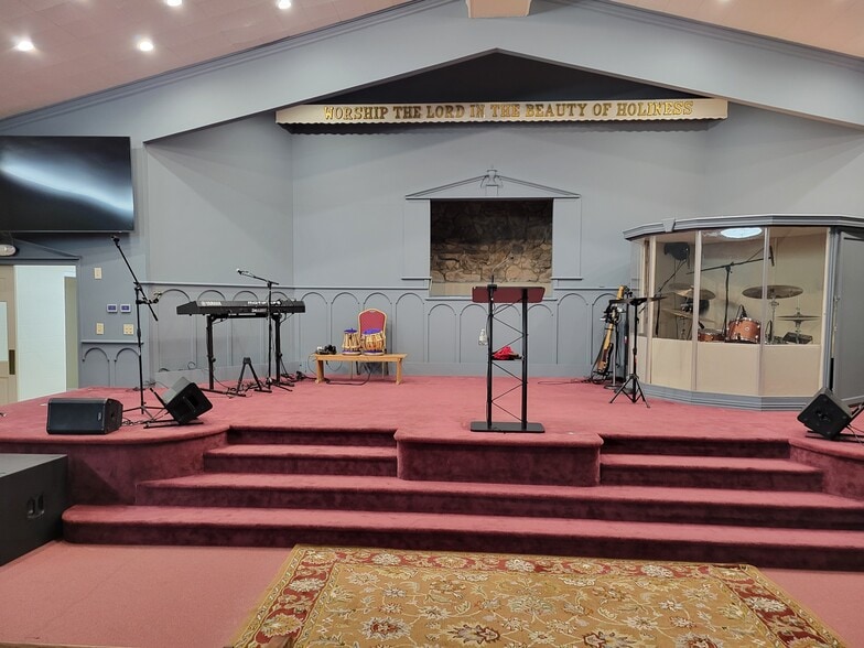 2915 Broadway Blvd, Garland, TX for sale - Building Photo - Image 3 of 23