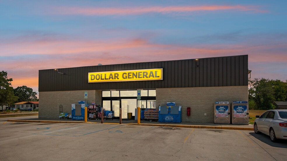 322 4th St, Taneyville, MO for sale - Primary Photo - Image 1 of 4