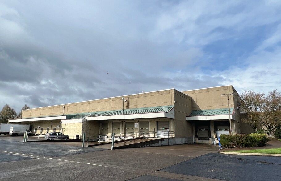 3500 Chad Dr, Eugene, OR à louer - Photo du bâtiment - Image 3 de 8