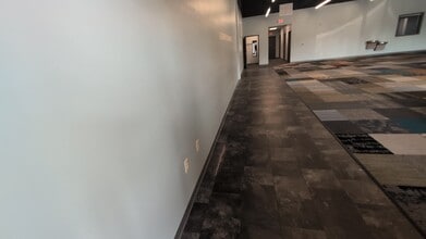 1000 W Wisconsin Ave, Appleton, WI à louer - Vidéo sur l’inscription commerciale