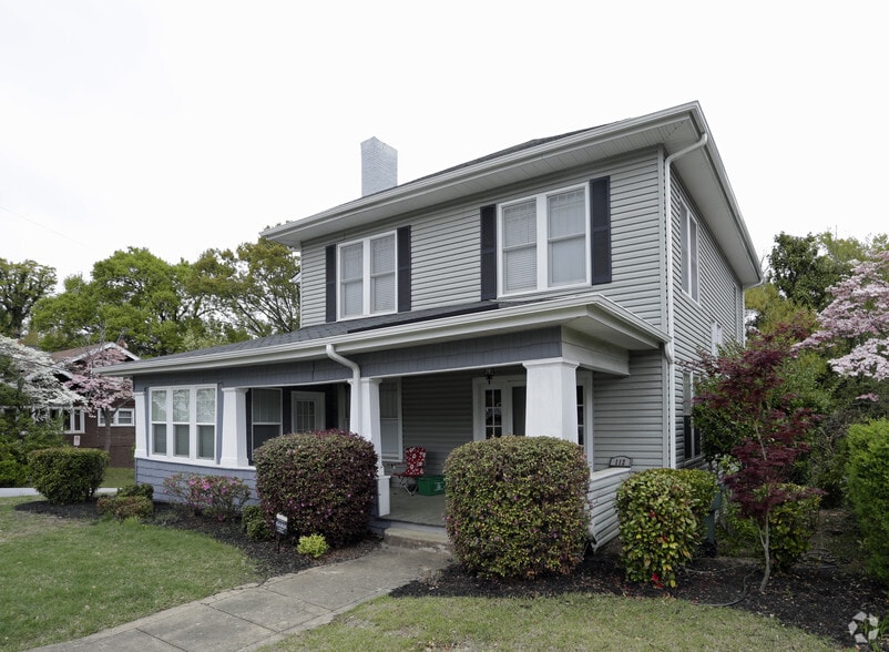 112 Lavinia Ave, Greenville, SC for lease - Primary Photo - Image 1 of 9