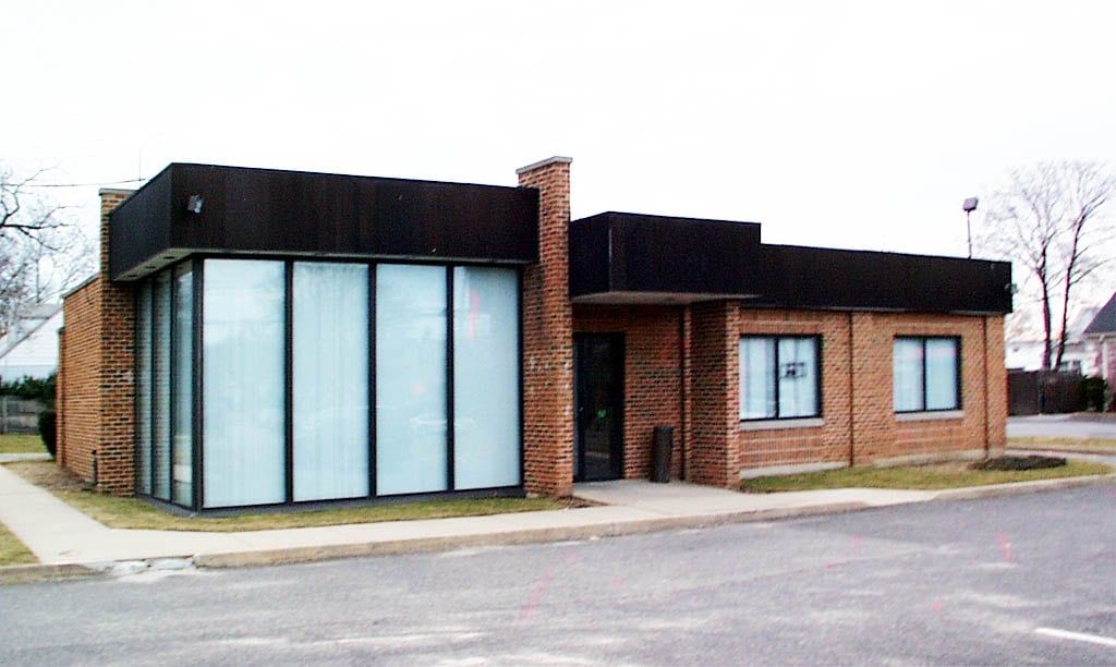 1620 Front St, East Meadow, NY for lease Primary Photo- Image 1 of 25