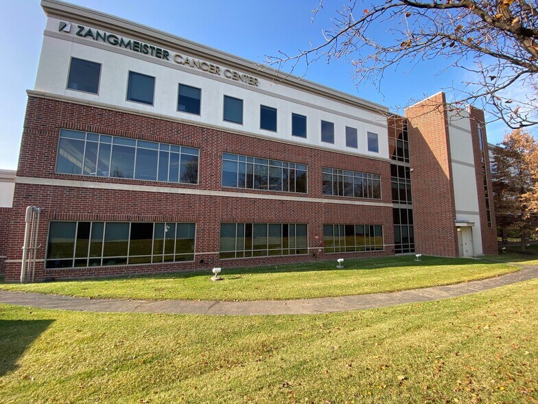 3100 Plaza Properties Blvd, Columbus, OH à louer - Photo du bâtiment - Image 2 de 8