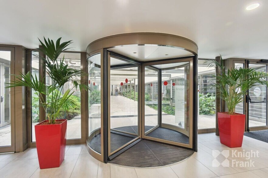 50 Avenue Daumesnil, Paris for lease - Building Photo - Image 3 of 9
