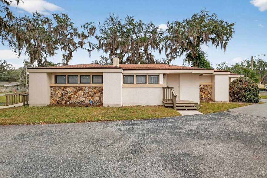 708 Lee St, Leesburg, FL for lease - Building Photo - Image 2 of 31