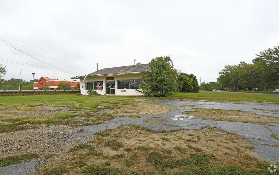 5757 Tryon Rd, Raleigh, NC for sale - Primary Photo - Image 1 of 1