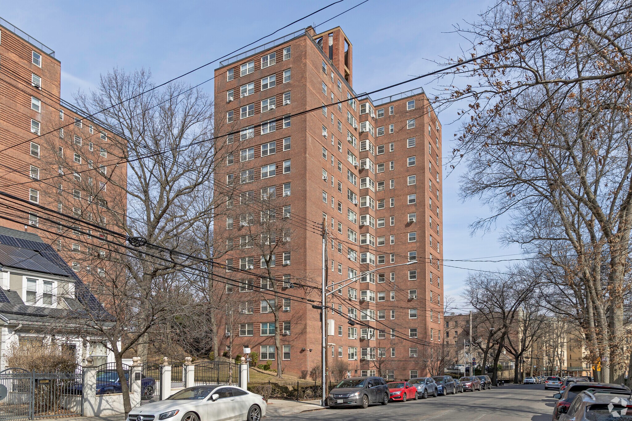 3835-3845 Sedgwick Ave, Bronx, NY for lease Primary Photo- Image 1 of 32