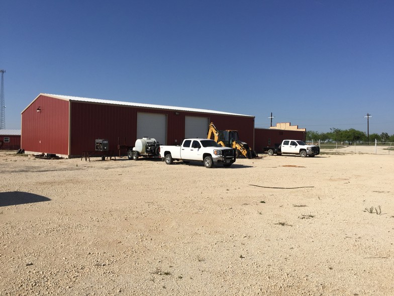 1902 E State Highway 36, Abilene, TX for lease - Primary Photo - Image 1 of 19