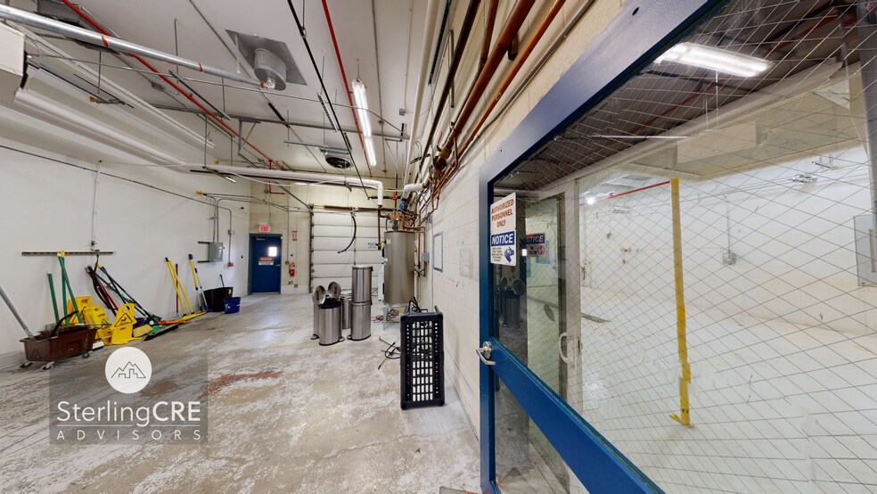 5840 Expressway, Missoula, MT à louer - Photo du bâtiment - Image 2 de 10