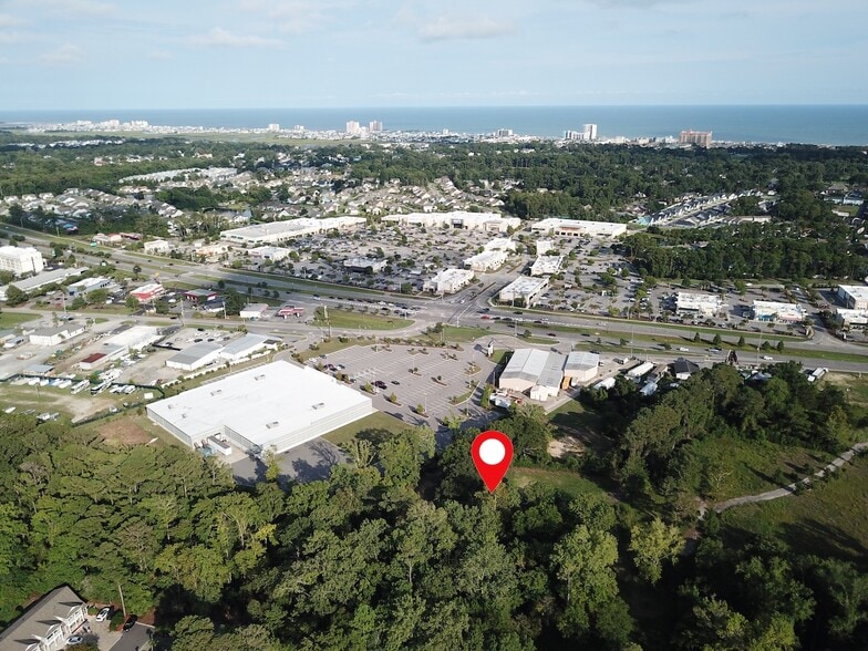 1327 Half Moon Ct, North Myrtle Beach, SC for sale - Building Photo - Image 3 of 8