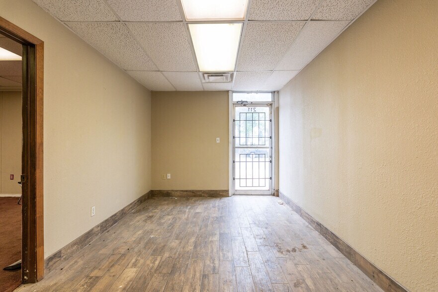 209-211 NE 38th St, Oklahoma City, OK à louer - Photo intérieure - Image 3 de 3
