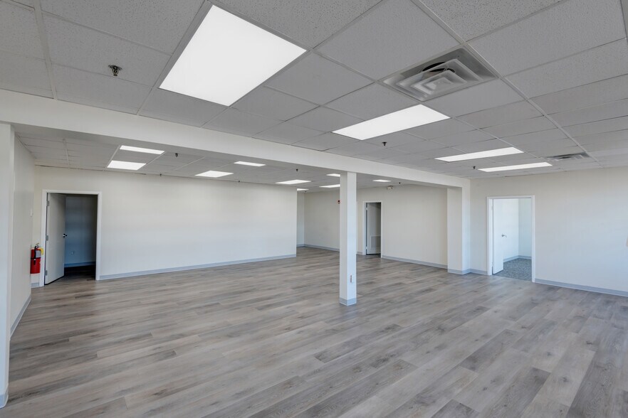 3350 Hamilton Blvd SW, Hapeville, GA à louer - Photo du bâtiment - Image 3 de 6