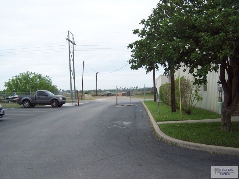 1501 N 28th St, Harlingen, TX à louer - Autre - Image 3 de 11