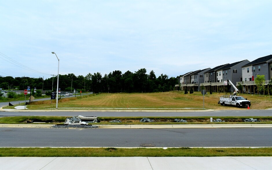8904 Armstrong Ln, Upper Marlboro, MD for lease - Construction Photo - Image 1 of 5