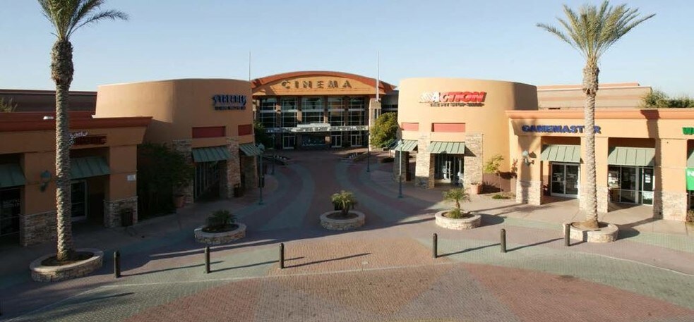 1110-1166 S Gilbert Rd, Gilbert, AZ à louer - Photo du bâtiment - Image 2 de 5