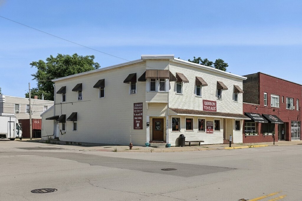 9934-9936 Main St, Hebron, IL à vendre Photo principale- Image 1 de 24