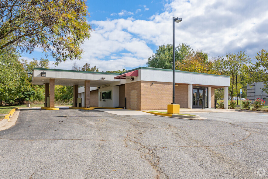 9412 Livingston Rd, Fort Washington, MD for lease - Building Photo - Image 1 of 30