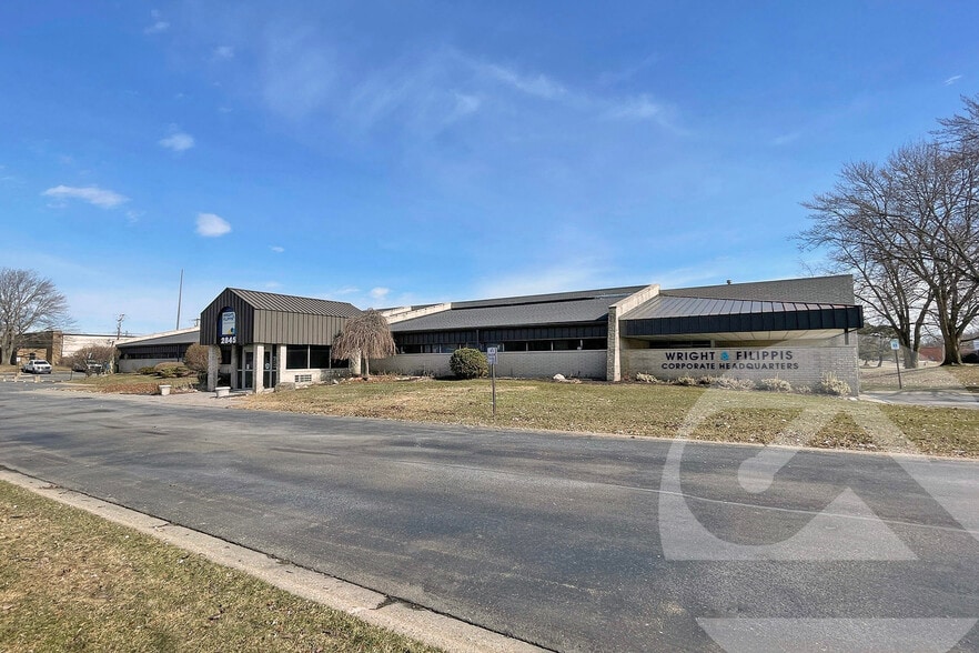 2845 Crooks Rd, Rochester Hills, MI for sale - Primary Photo - Image 1 of 1