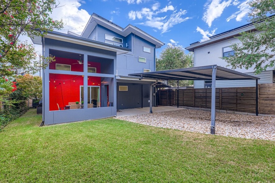 2426 Webberville Rd, Austin, TX à louer - Photo du bâtiment - Image 1 de 3