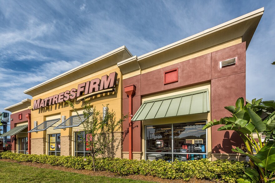14402-14454 N Dale Mabry Hwy, Tampa, FL à louer - Photo du bâtiment - Image 2 de 25