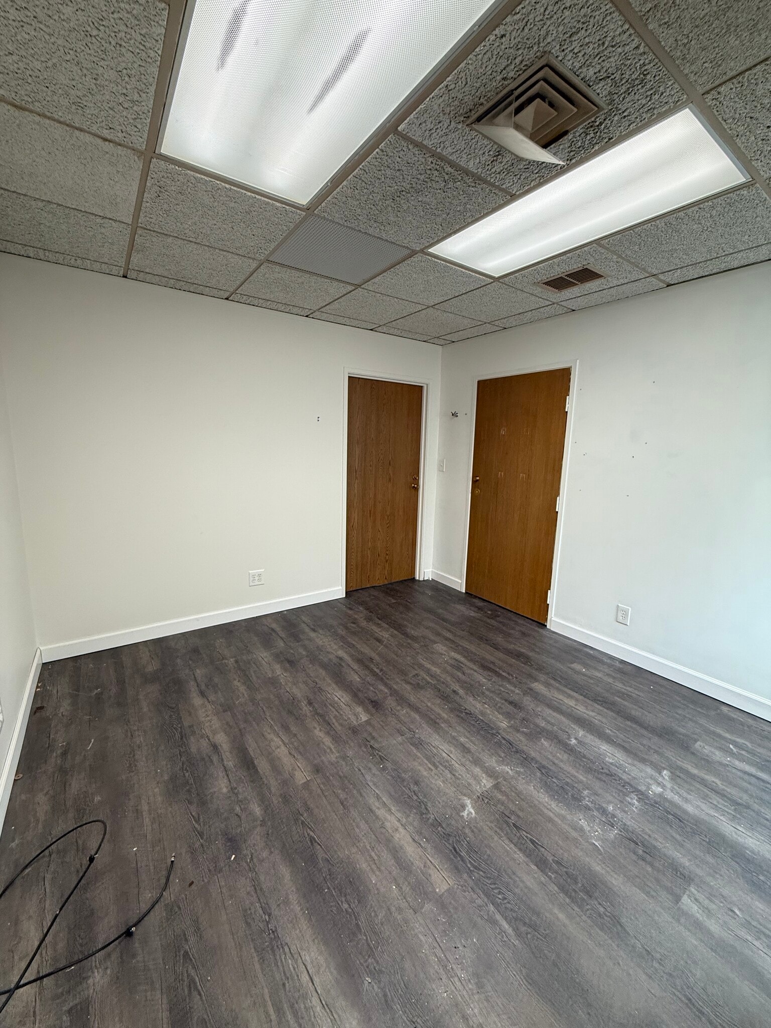 801 S Adams Rd, Birmingham, MI for lease Interior Photo- Image 1 of 2
