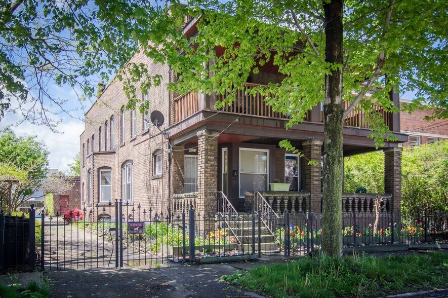 1052 E 62nd St, Cleveland, OH à vendre - Photo principale - Image 1 de 16