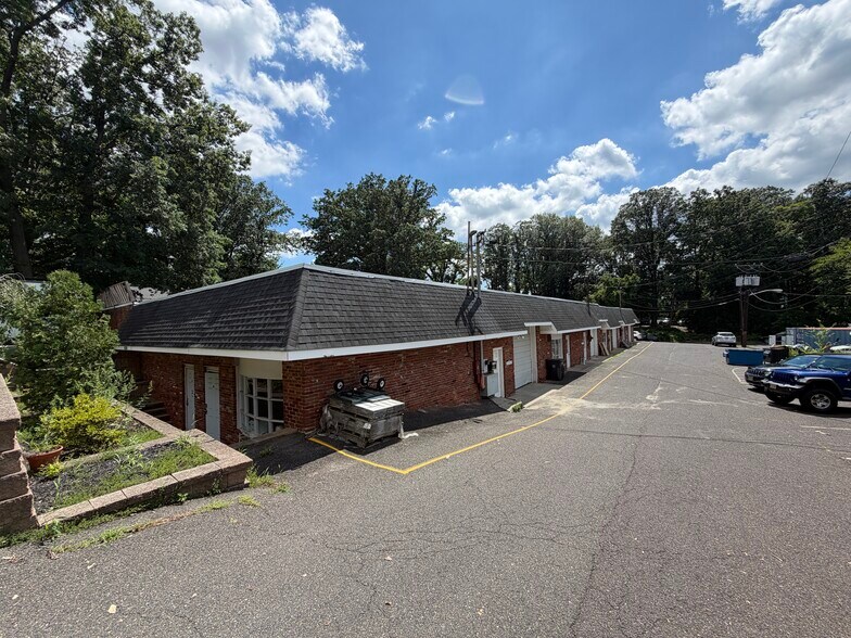 521 Irish Hill Rd, Runnemede, NJ à vendre - Photo du bâtiment - Image 2 de 17