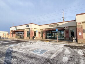 2276 SW Highland Ave, Redmond, OR for lease Building Photo- Image 2 of 9