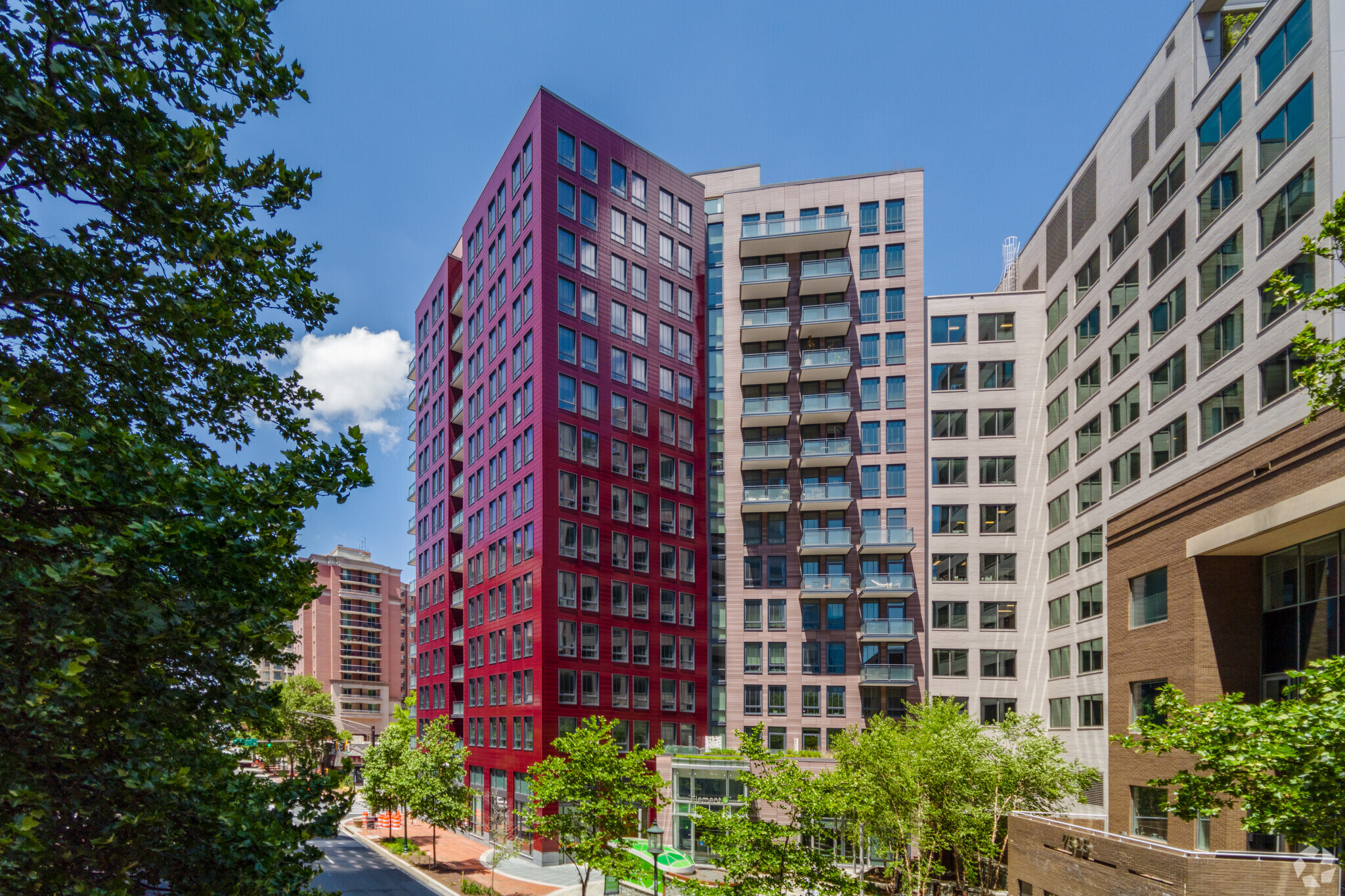 100 Commerce Ln, Bethesda, MD à louer Photo du b timent- Image 1 de 3