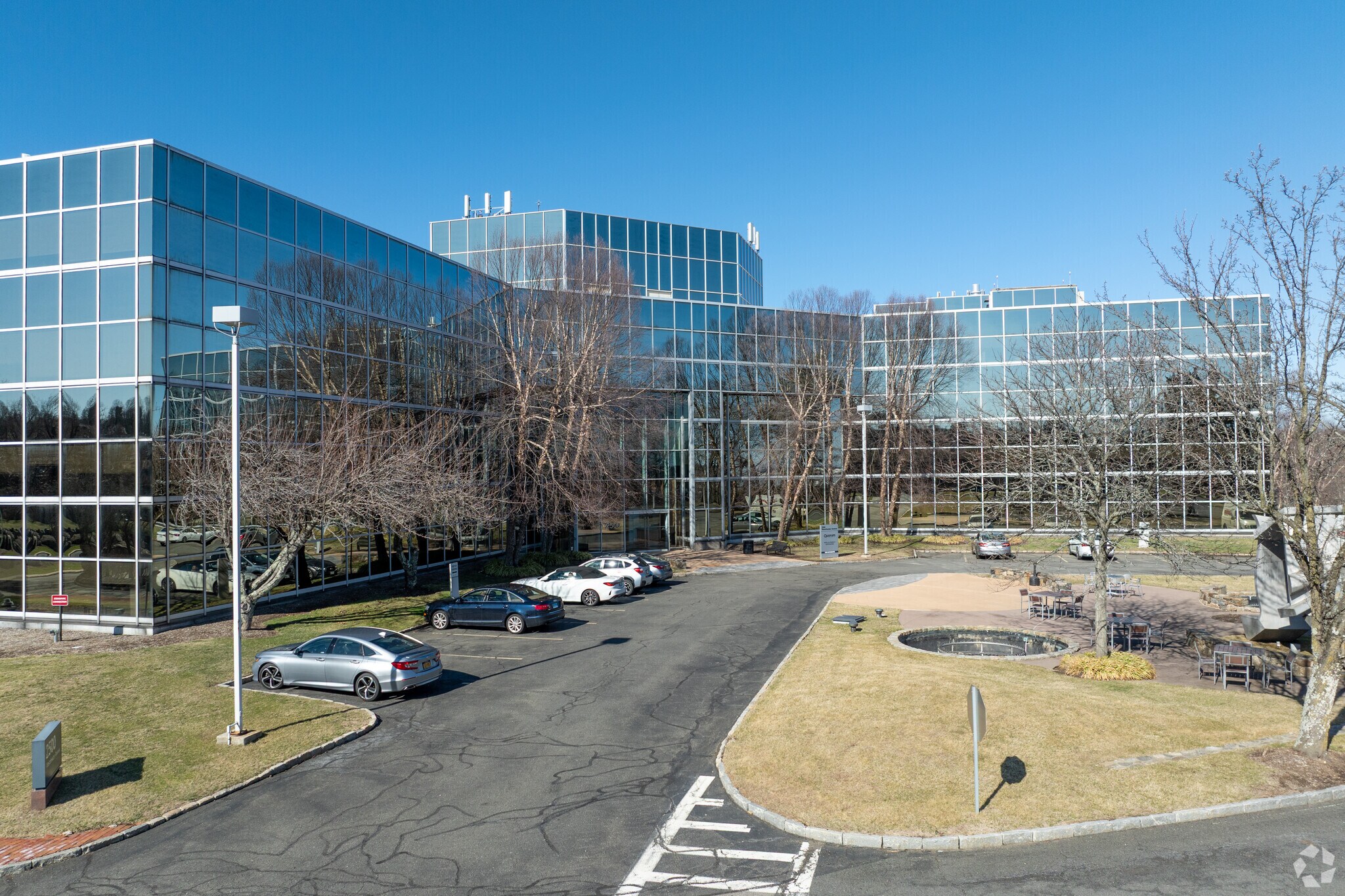 2500 Westchester Ave, Purchase, NY à louer Photo principale- Image 1 de 19