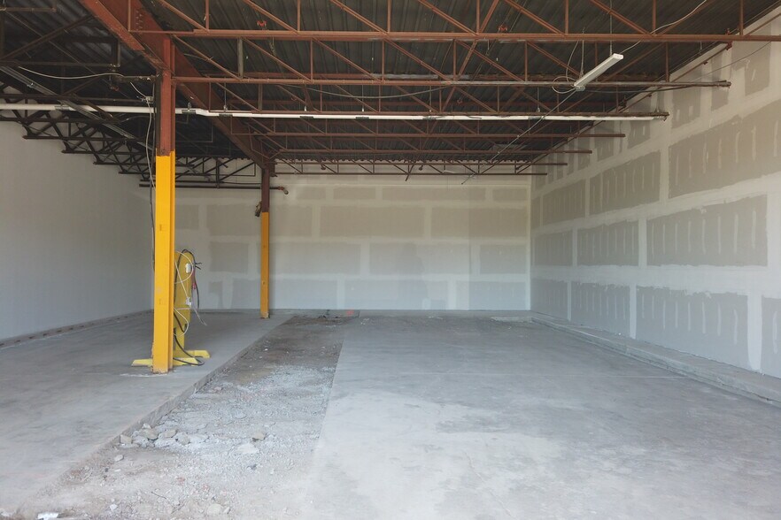 555 Mapleton Rd, Moncton, NB à louer - Photo du bâtiment - Image 3 de 23