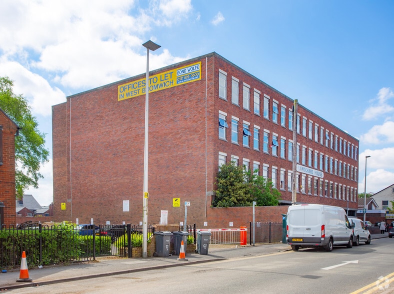 Victoria St, West Bromwich for lease - Building Photo - Image 3 of 4